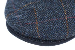 Casquette plate en laine Shetland à chevrons et à carreaux marine FIEBIG